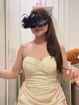 Queen-of-Love online show from 05-02-26, 03:28