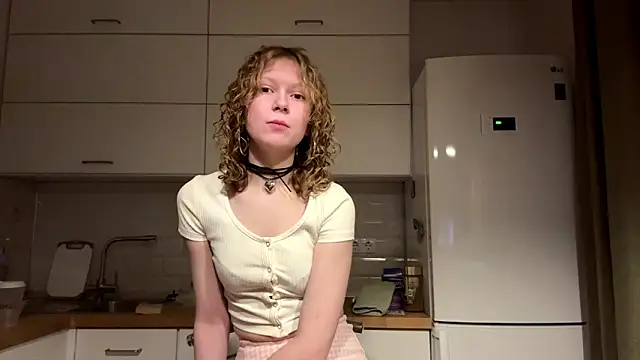 Snapshot of ElfriedaZwack chatting on 01-06-26, 02:54 ElfriedaZwack online show from 01-06-26, 02:54