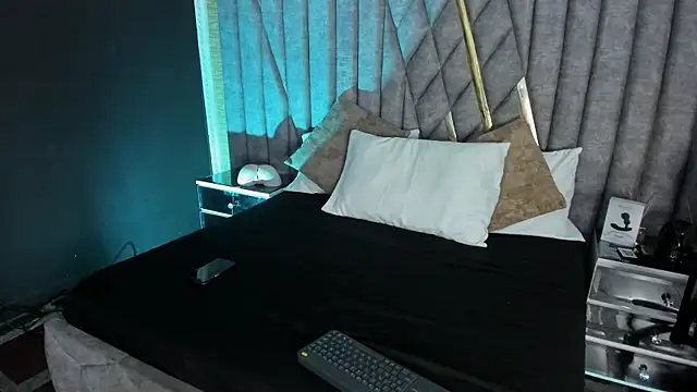 NicolaiKarav online show from 04-25-26, 12:30