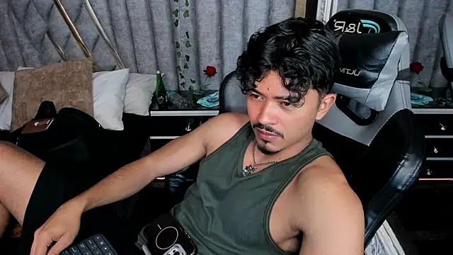 NicolaiKarav online show from 07-12-26, 12:56