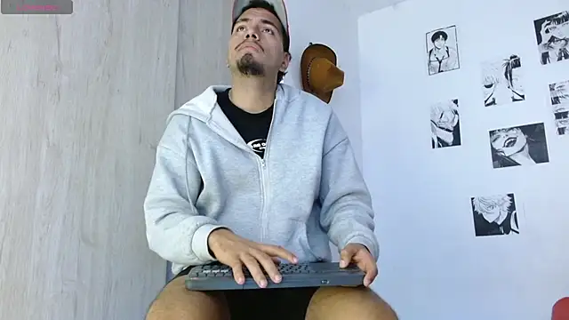 Snapshot of Henry_villa23 chatting on 03-03-26, 07:25 Henry villa23 online show from 03-03-26, 07:25