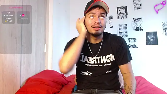 Snapshot of Henry_villa23 chatting on 03-08-26, 02:32 Henry villa23 online show from 03-08-26, 02:32