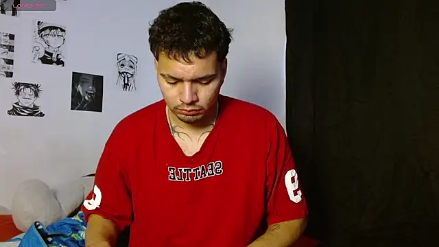 Snapshot of Henry_villa23 chatting on 03-12-26, 07:09 Henry villa23 online show from 03-12-26, 07:09