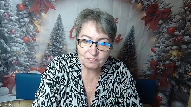 Snapshot of OlgaLuck chatting on 12-22-25, 07:49 OlgaLuck online show from 12-22-25, 07:49