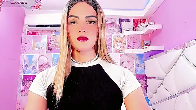 Snapshot of DaleskaSanchez chatting on 03-07-26, 08:39 DaleskaSanchez online show from 03-07-26, 08:39