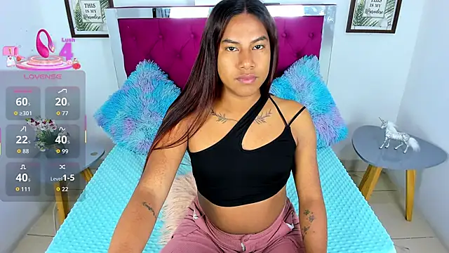 Samantha  F W online show from 12-01-25, 04:23