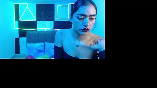 Snapshot of bonnie_blue_18 chatting on 12-04-25, 02:15 bonnie blue 18 online show from 12-04-25, 02:15