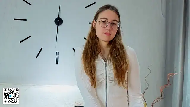 DebbraBickler online show from 12-02-25, 06:14