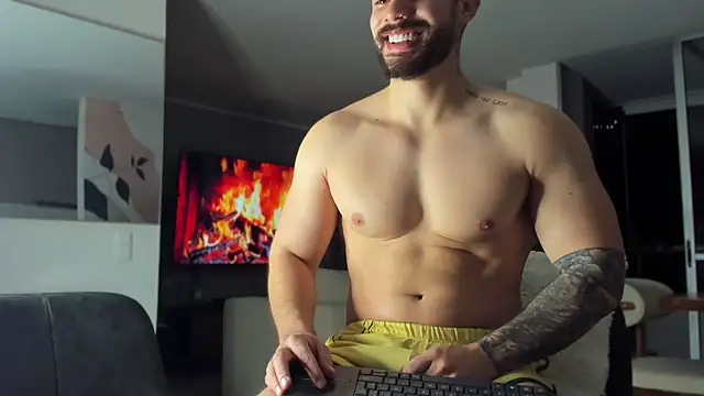 Valenthino Salvatore online show from 03-26-26, 03:34