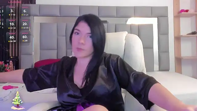 Snapshot of amaia_santini chatting on 12-17-25, 07:31 amaia santini online show from 12-17-25, 07:31