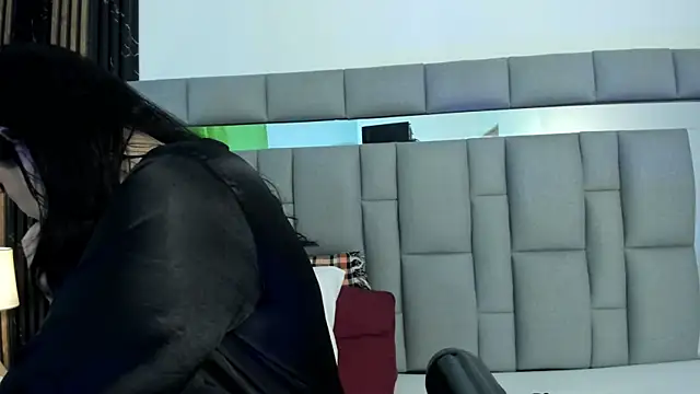 Snapshot of amaia_santini chatting on 07-27-26, 07:21 amaia santini online show from 07-27-26, 07:21