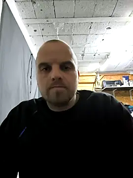 Snapshot of Phoenix2310 chatting on 11-28-25, 12:02 Phoenix2310 online show from 11-28-25, 12:02