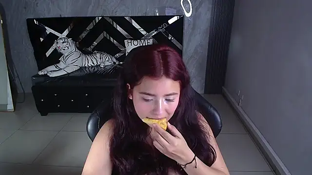 Kathicabell a online show from 11-26-25, 07:59