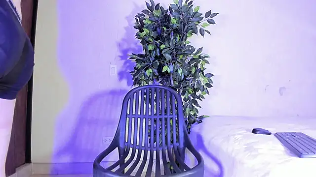 Ryan Wade  online show from 11-24-25, 12:05