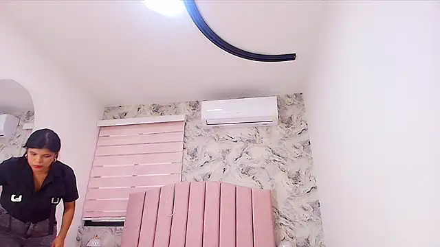 Snapshot of katsumi_yan chatting on 01-11-26, 07:08 katsumi yan online show from 01-11-26, 07:08