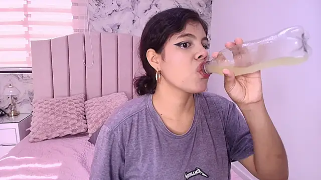 Snapshot of katsumi_yan chatting on 01-31-26, 07:45 katsumi yan online show from 01-31-26, 07:45