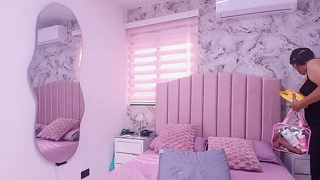 Snapshot of katsumi_yan chatting on 02-16-26, 07:10 katsumi yan online show from 02-16-26, 07:10