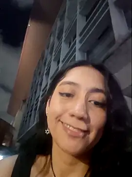 Eveeelyn25 online show from 06-18-26, 01:17