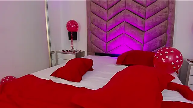 CleoColliva  online show from 02-15-26, 07:51