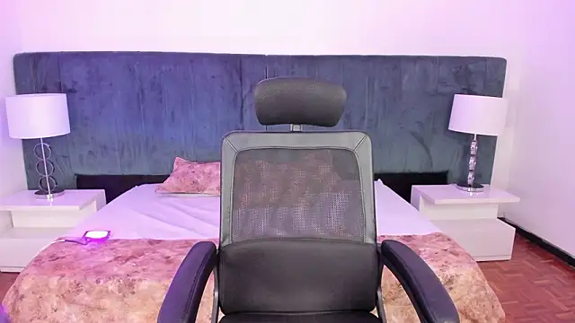 CleoColliva  online show from 03-08-26, 06:39