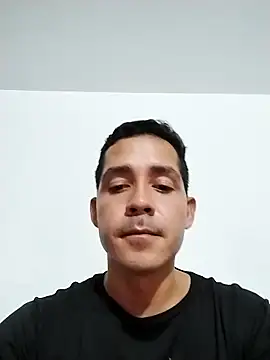 Snapshot of Logan_hetero1 chatting on 11-22-25, 06:34 Logan hetero1 online show from 11-22-25, 06:34