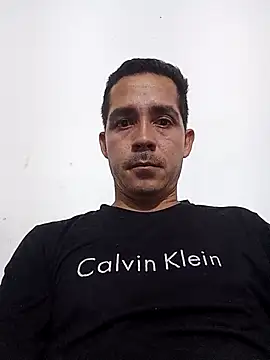 Snapshot of Logan_hetero1 chatting on 11-28-25, 04:48 Logan hetero1 online show from 11-28-25, 04:48