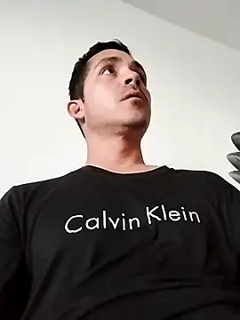 Snapshot of Logan_hetero1 chatting on 12-02-25, 09:43 Logan hetero1 online show from 12-02-25, 09:43