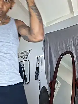 Snapshot of MTheRealrDLlongCrippler chatting on 03-16-26, 05:44 MTheRealrDLlongCrippler online show from 03-16-26, 05:44