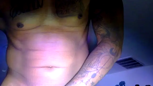 Snapshot of MTheRealrDLlongCrippler chatting on 07-07-26, 03:42 MTheRealrDLlongCrippler online show from 07-07-26, 03:42