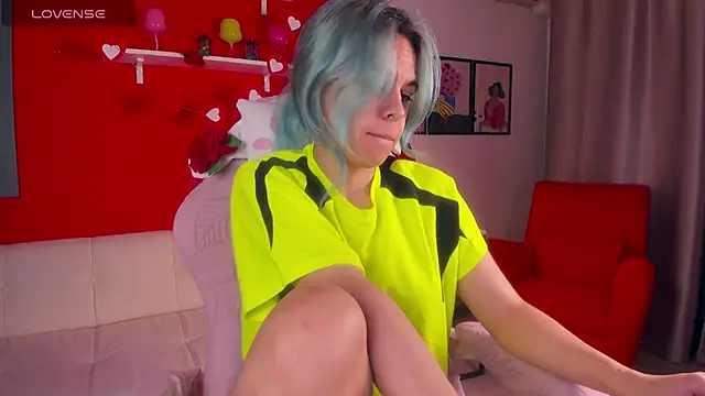 Snapshot of LiraBelle chatting on 02-17-26, 03:14 LiraBelle online show from 02-17-26, 03:14