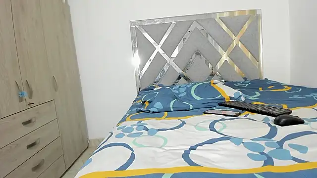 Snapshot of hinnataSmilerr chatting on 03-13-26, 03:40 hinnataSmilerr online show from 03-13-26, 03:40