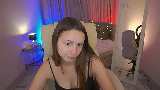 TinyNatalie online show from 06-15-26, 08:22