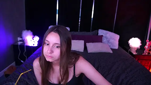 TinyNatalie online show from 06-21-26, 06:54