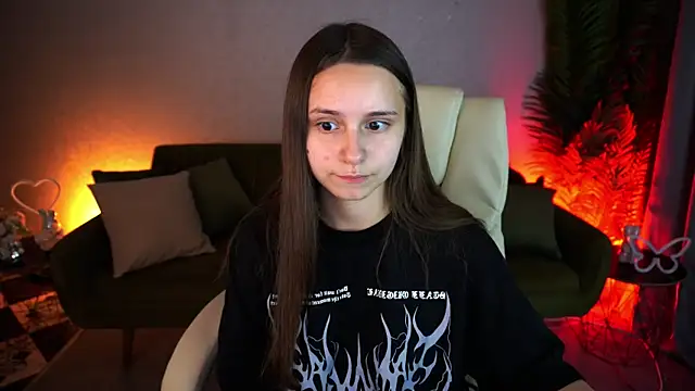 TinyNatalie online show from 06-29-26, 07:25