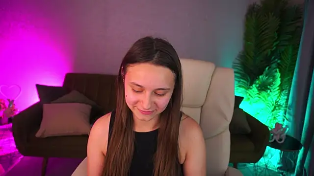 TinyNatalie online show from 07-05-26, 04:19
