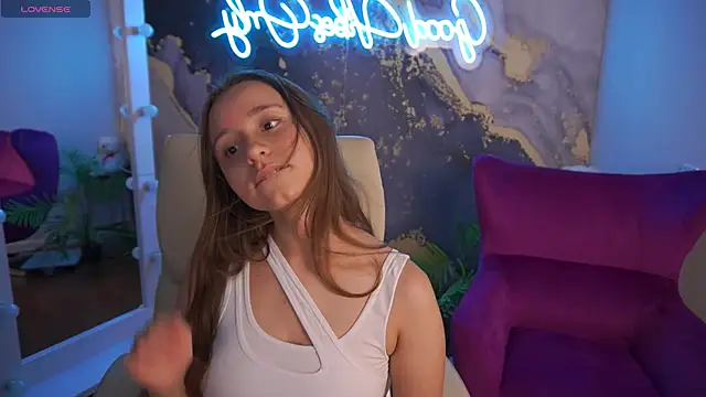 TinyNatalie online show from 07-07-26, 08:13