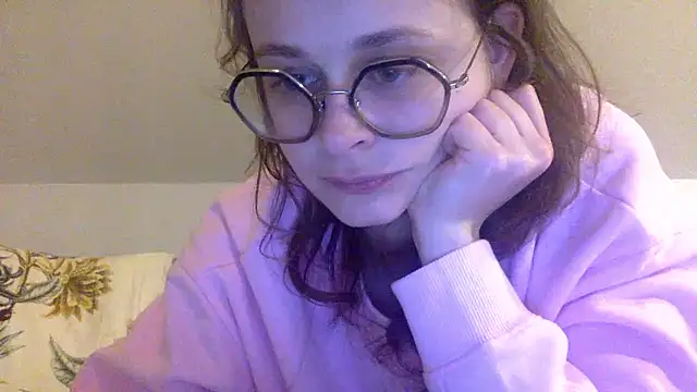 Snapshot of norafack33 chatting on 01-12-26, 07:52 norafack33 online show from 01-12-26, 07:52