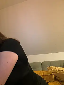 Snapshot of norafack33 chatting on 03-19-26, 07:29 norafack33 online show from 03-19-26, 07:29