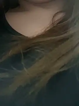 Snapshot of Xiaomili8 chatting on 01-06-26, 05:22 Xiaomili8 online show from 01-06-26, 05:22