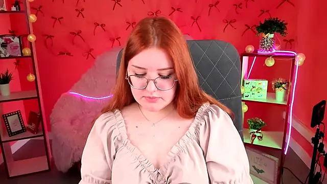 StaceyJensen online show from 12-02-25, 09:25