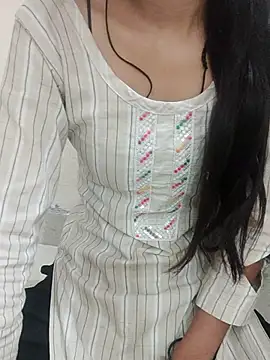 Alli8900 online show from 03-18-26, 07:17