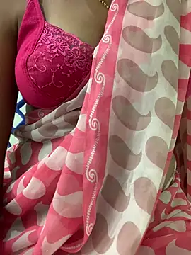 Snapshot of honeygirl6996 chatting on 07-15-26, 07:02 honeygirl6996 online show from 07-15-26, 07:02