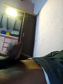 Snapshot of Karnataka-boy chatting on 12-21-25, 11:06 Karnataka-boy online show from 12-21-25, 11:06