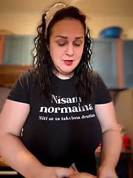 Snapshot of Mary_kansas_bbw chatting on 02-28-26, 01:01 Mary kansas bbw online show from 02-28-26, 01:01