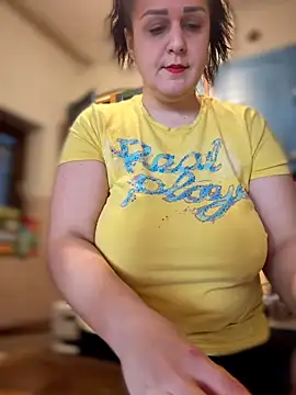 Snapshot of Mary_kansas_bbw chatting on 03-01-26, 01:57 Mary kansas bbw online show from 03-01-26, 01:57