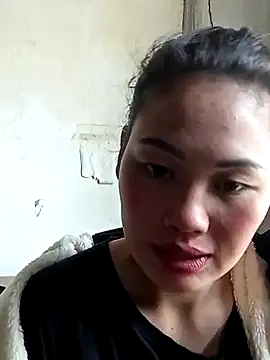 Snapshot of lynae-0 chatting on 11-23-25, 04:45 lynae-0 online show from 11-23-25, 04:45