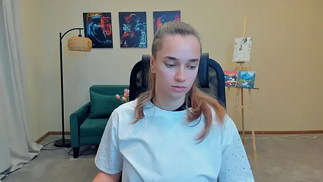 Snapshot of OkDevier chatting on 11-30-25, 08:51 OkDevier online show from 11-30-25, 08:51