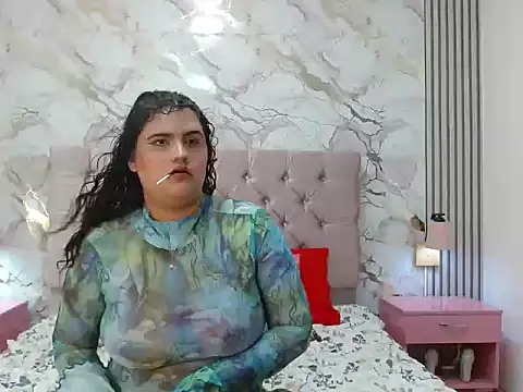 DafnneRoss online show from 12-02-25, 07:53