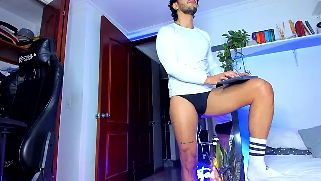 Snapshot of JotaCeliz chatting on 01-06-26, 12:03 JotaCeliz online show from 01-06-26, 12:03