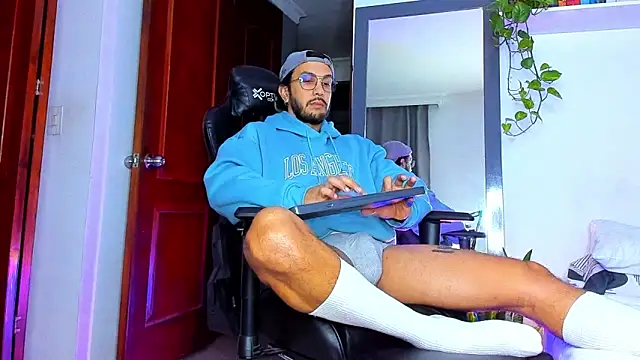 Snapshot of JotaCeliz chatting on 02-27-26, 10:48 JotaCeliz online show from 02-27-26, 10:48